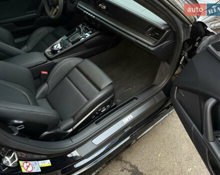 Черный Порше 911, объемом двигателя 2.98 л и пробегом 1 тыс. км за 230000 $, фото 28 на Automoto.ua
