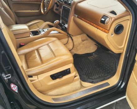 Черный Порше 911, объемом двигателя 4.5 л и пробегом 200 тыс. км за 5954 $, фото 2 на Automoto.ua