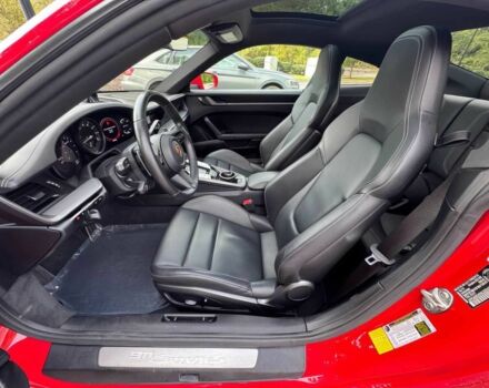Красный Порше 911, объемом двигателя 3 л и пробегом 33 тыс. км за 46000 $, фото 9 на Automoto.ua