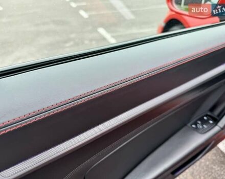 Красный Порше 911, объемом двигателя 2.98 л и пробегом 17 тыс. км за 160000 $, фото 25 на Automoto.ua