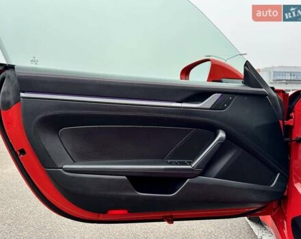 Красный Порше 911, объемом двигателя 2.98 л и пробегом 17 тыс. км за 160000 $, фото 24 на Automoto.ua