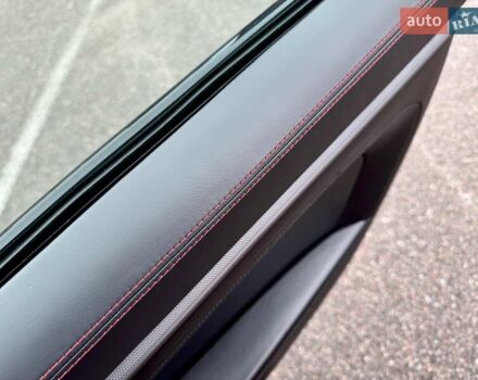 Красный Порше 911, объемом двигателя 2.98 л и пробегом 17 тыс. км за 160000 $, фото 34 на Automoto.ua