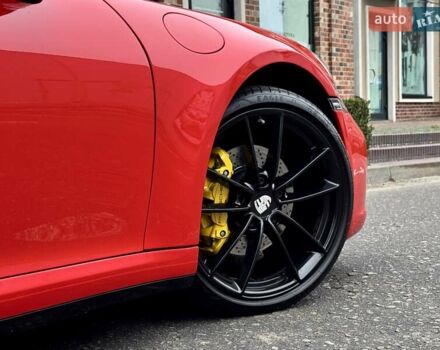 Красный Порше 911, объемом двигателя 2.98 л и пробегом 17 тыс. км за 160000 $, фото 19 на Automoto.ua