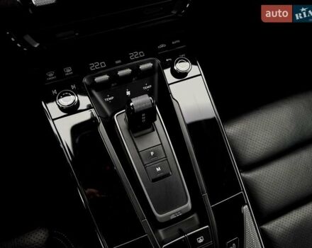 Красный Порше 911, объемом двигателя 2.98 л и пробегом 17 тыс. км за 160000 $, фото 39 на Automoto.ua