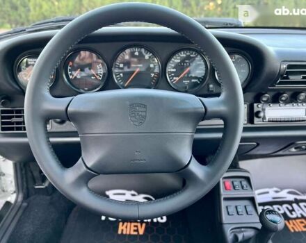 Порше 911, объемом двигателя 3.6 л и пробегом 115 тыс. км за 108500 $, фото 24 на Automoto.ua