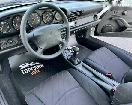 Порше 911, объемом двигателя 3.6 л и пробегом 115 тыс. км за 108500 $, фото 22 на Automoto.ua