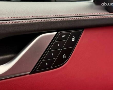 Порше 911, объемом двигателя 3.8 л и пробегом 7 тыс. км за 349500 $, фото 28 на Automoto.ua