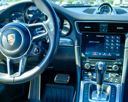 Желтый Порше 911, объемом двигателя 2.98 л и пробегом 82 тыс. км за 100000 $, фото 6 на Automoto.ua