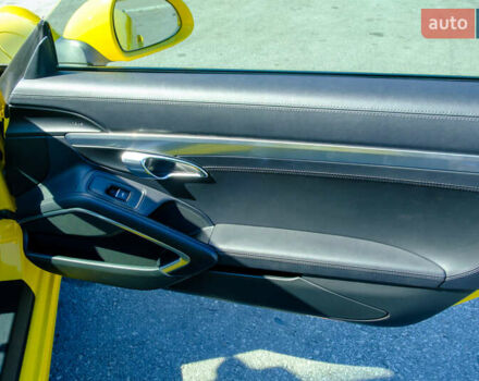 Желтый Порше 911, объемом двигателя 2.98 л и пробегом 82 тыс. км за 100000 $, фото 29 на Automoto.ua