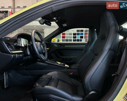 Жовтий Порше 911, об'ємом двигуна 2.98 л та пробігом 3 тис. км за 199900 $, фото 19 на Automoto.ua