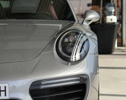 Сірий Порше 911, об'ємом двигуна 3.8 л та пробігом 47 тис. км за 180000 $, фото 19 на Automoto.ua