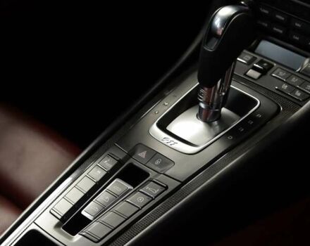 Сірий Порше 911, об'ємом двигуна 3.8 л та пробігом 47 тис. км за 180000 $, фото 8 на Automoto.ua