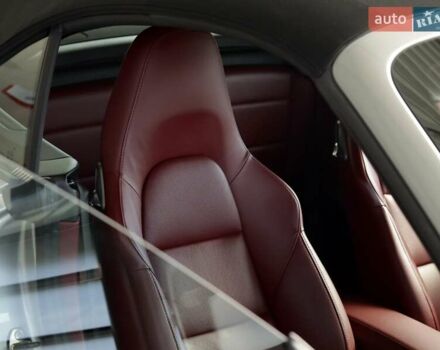 Сірий Порше 911, об'ємом двигуна 3.8 л та пробігом 47 тис. км за 180000 $, фото 10 на Automoto.ua