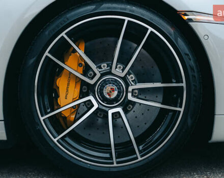 Серый Порше 911, объемом двигателя 3.75 л и пробегом 50 тыс. км за 270000 $, фото 24 на Automoto.ua