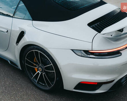 Серый Порше 911, объемом двигателя 3.75 л и пробегом 50 тыс. км за 270000 $, фото 15 на Automoto.ua