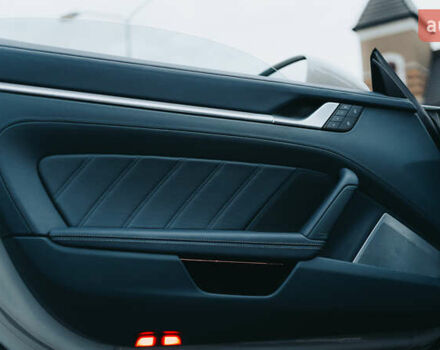 Серый Порше 911, объемом двигателя 3.75 л и пробегом 50 тыс. км за 270000 $, фото 30 на Automoto.ua