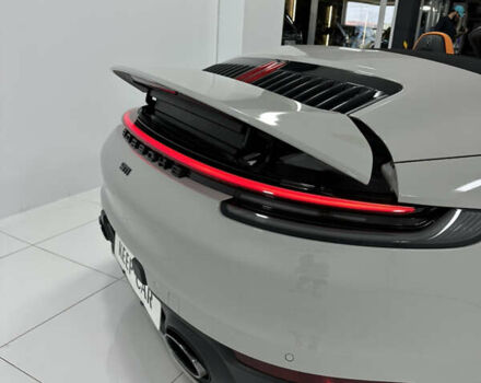 Серый Порше 911, объемом двигателя 3 л и пробегом 10 тыс. км за 145000 $, фото 9 на Automoto.ua