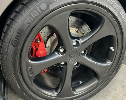 Серый Порше 911, объемом двигателя 3.6 л и пробегом 23 тыс. км за 95000 $, фото 27 на Automoto.ua