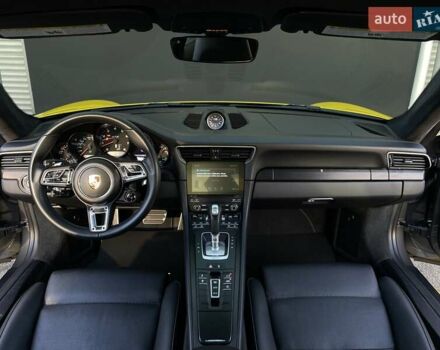 Серый Порше 911, объемом двигателя 2.98 л и пробегом 54 тыс. км за 109900 $, фото 68 на Automoto.ua