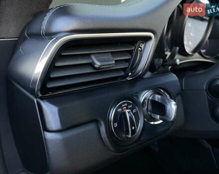 Серый Порше 911, объемом двигателя 2.98 л и пробегом 55 тыс. км за 109900 $, фото 55 на Automoto.ua