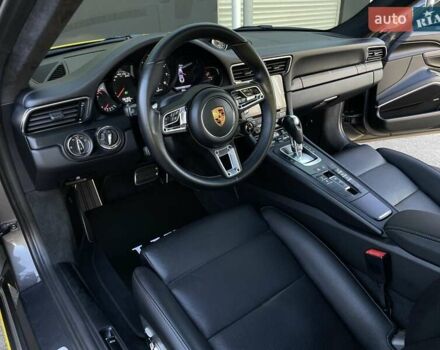 Серый Порше 911, объемом двигателя 2.98 л и пробегом 55 тыс. км за 109900 $, фото 50 на Automoto.ua