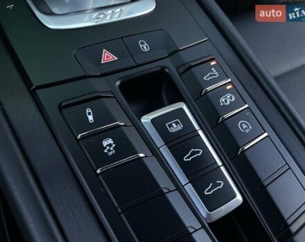 Серый Порше 911, объемом двигателя 2.98 л и пробегом 54 тыс. км за 109900 $, фото 60 на Automoto.ua