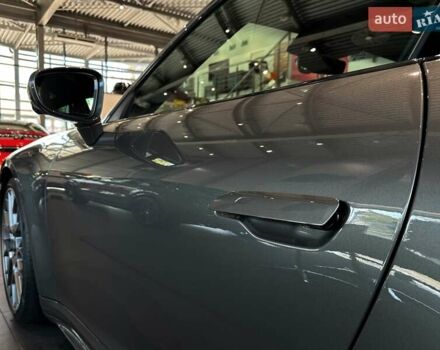 Серый Порше 911, объемом двигателя 2.98 л и пробегом 18 тыс. км за 175000 $, фото 16 на Automoto.ua