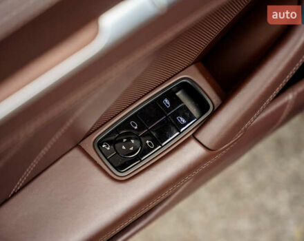 Сірий Порше 911, об'ємом двигуна 3.75 л та пробігом 26 тис. км за 305000 $, фото 21 на Automoto.ua