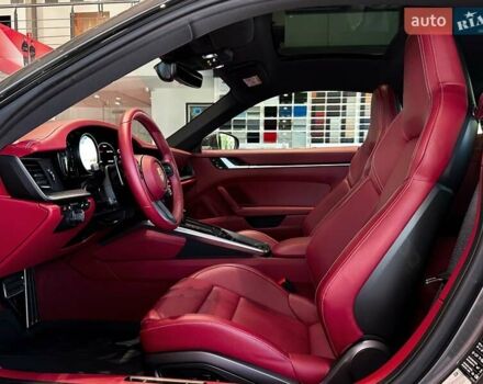 Серый Порше 911, объемом двигателя 2.98 л и пробегом 18 тыс. км за 175000 $, фото 22 на Automoto.ua