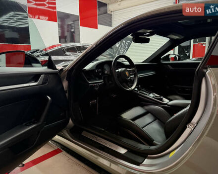 Серый Порше 911, объемом двигателя 2.98 л и пробегом 29 тыс. км за 150000 $, фото 8 на Automoto.ua