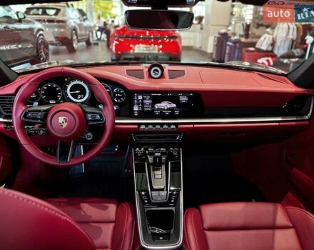Серый Порше 911, объемом двигателя 2.98 л и пробегом 18 тыс. км за 175000 $, фото 37 на Automoto.ua