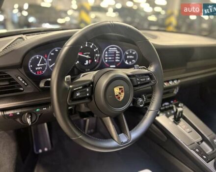 Серый Порше 911, объемом двигателя 2.98 л и пробегом 12 тыс. км за 217636 $, фото 29 на Automoto.ua