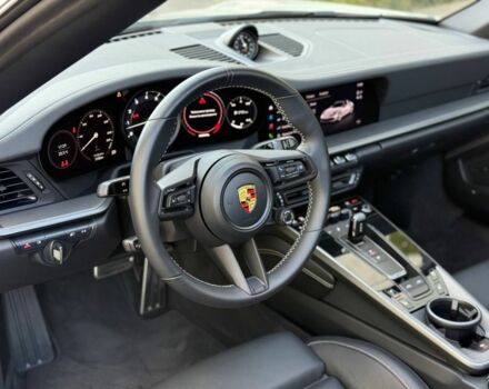 Серый Порше 911, объемом двигателя 3 л и пробегом 7 тыс. км за 200000 $, фото 6 на Automoto.ua