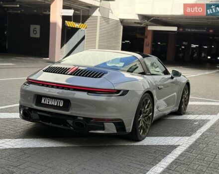 Серый Порше 911, объемом двигателя 3 л и пробегом 7 тыс. км за 200000 $, фото 3 на Automoto.ua