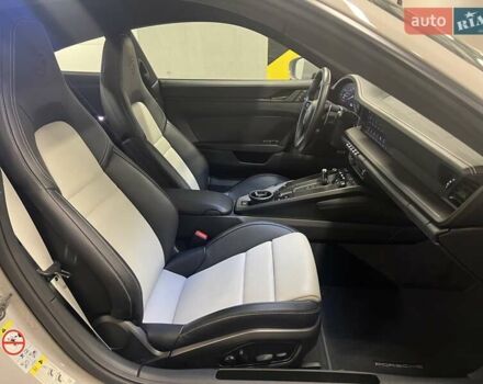 Серый Порше 911, объемом двигателя 2.98 л и пробегом 12 тыс. км за 217636 $, фото 44 на Automoto.ua