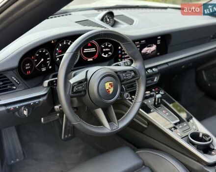 Серый Порше 911, объемом двигателя 3 л и пробегом 7 тыс. км за 200000 $, фото 17 на Automoto.ua