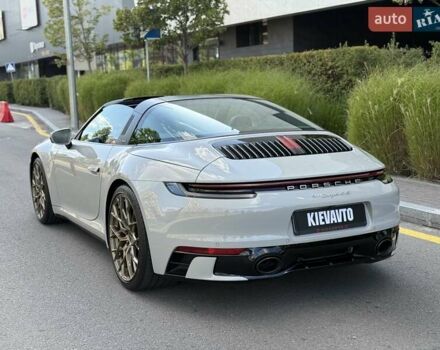 Серый Порше 911, объемом двигателя 3 л и пробегом 7 тыс. км за 200000 $, фото 11 на Automoto.ua