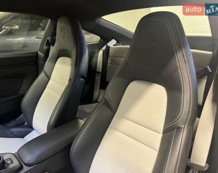 Серый Порше 911, объемом двигателя 2.98 л и пробегом 12 тыс. км за 217636 $, фото 26 на Automoto.ua