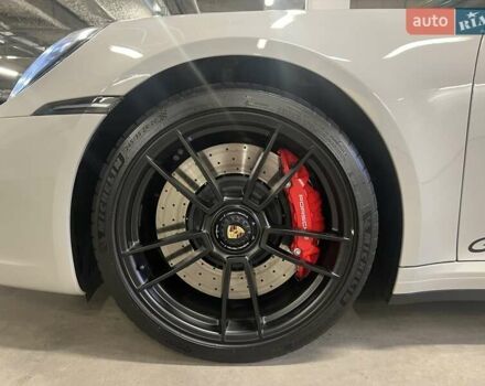 Серый Порше 911, объемом двигателя 2.98 л и пробегом 12 тыс. км за 217636 $, фото 17 на Automoto.ua