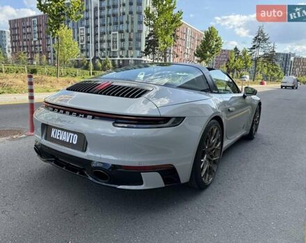 Серый Порше 911, объемом двигателя 3 л и пробегом 7 тыс. км за 200000 $, фото 13 на Automoto.ua