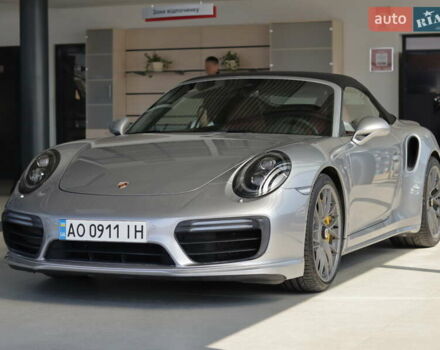 Сірий Порше 911, об'ємом двигуна 3.8 л та пробігом 47 тис. км за 180000 $, фото 1 на Automoto.ua