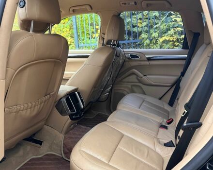 Черный Порше 959, объемом двигателя 3 л и пробегом 219 тыс. км за 25500 $, фото 6 на Automoto.ua