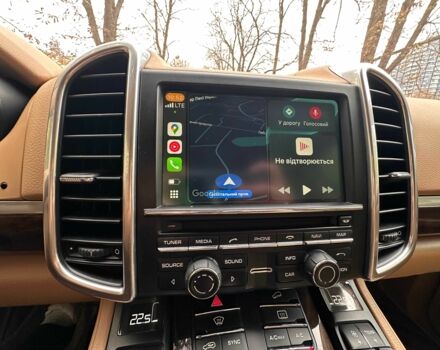 Черный Порше 959, объемом двигателя 3 л и пробегом 219 тыс. км за 25500 $, фото 9 на Automoto.ua