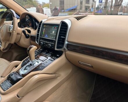 Черный Порше 959, объемом двигателя 3 л и пробегом 219 тыс. км за 25500 $, фото 10 на Automoto.ua