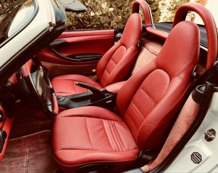 Белый Порше Бокстер, объемом двигателя 2.7 л и пробегом 145 тыс. км за 18999 $, фото 12 на Automoto.ua