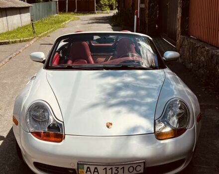 Белый Порше Бокстер, объемом двигателя 2.7 л и пробегом 145 тыс. км за 18999 $, фото 2 на Automoto.ua