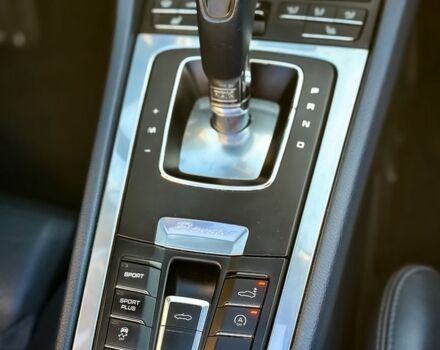 Білий Порше Boxster, об'ємом двигуна 3.44 л та пробігом 121 тис. км за 41500 $, фото 39 на Automoto.ua