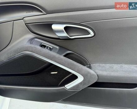 Белый Порше Бокстер, объемом двигателя 2.5 л и пробегом 33 тыс. км за 69500 $, фото 47 на Automoto.ua