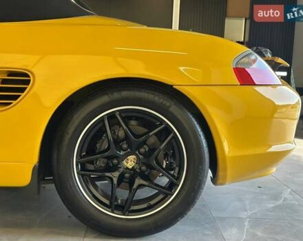 Желтый Порше Бокстер, объемом двигателя 2.69 л и пробегом 49 тыс. км за 24800 $, фото 6 на Automoto.ua