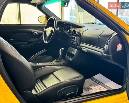 Желтый Порше Бокстер, объемом двигателя 2.69 л и пробегом 49 тыс. км за 24800 $, фото 24 на Automoto.ua